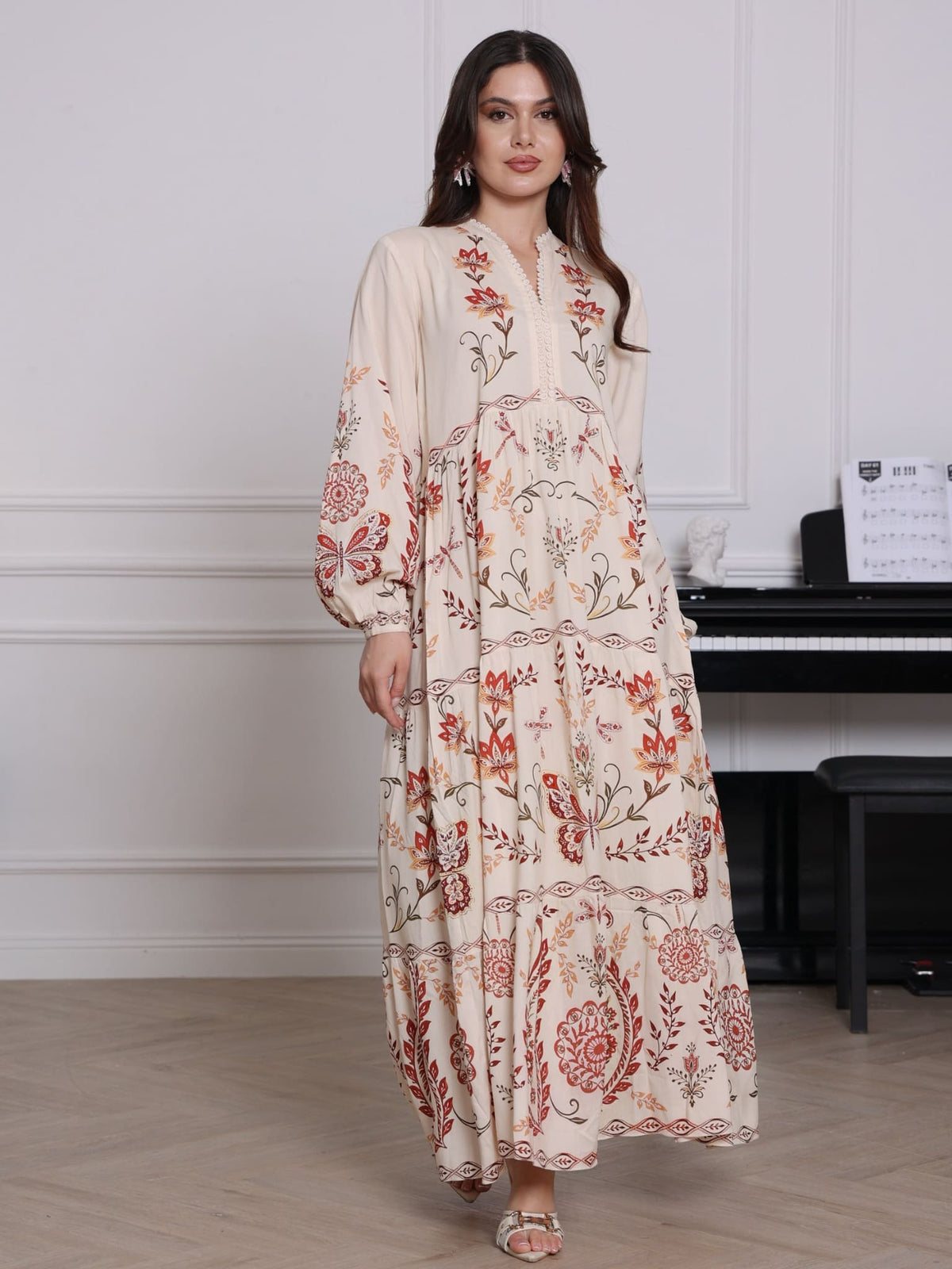 Zaurea Cream Floral Panel Dress