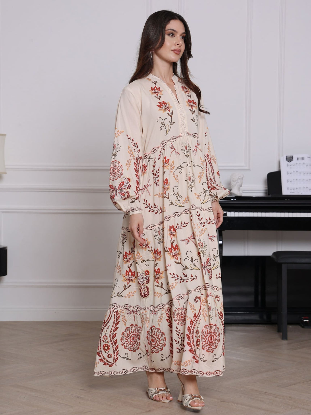 Zaurea Cream Floral Panel Dress