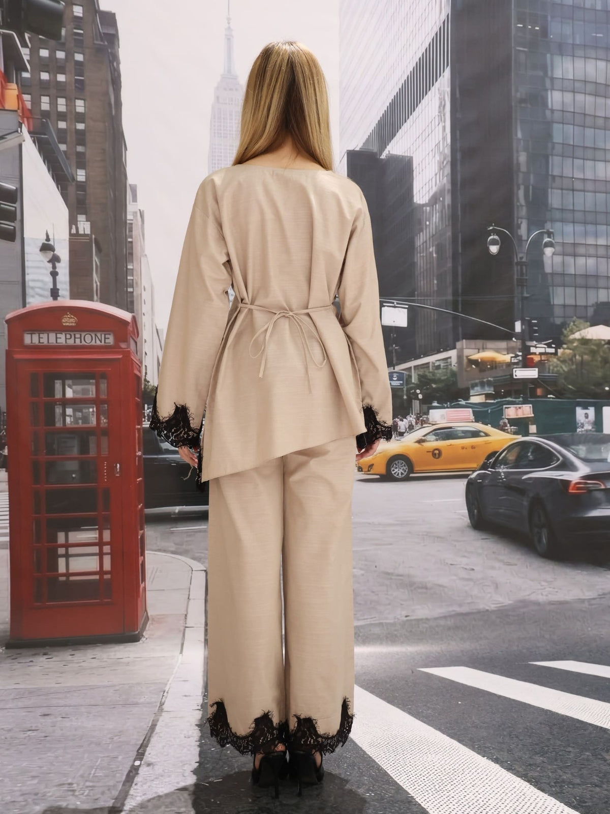 Beulah Contrast Lace Pants
