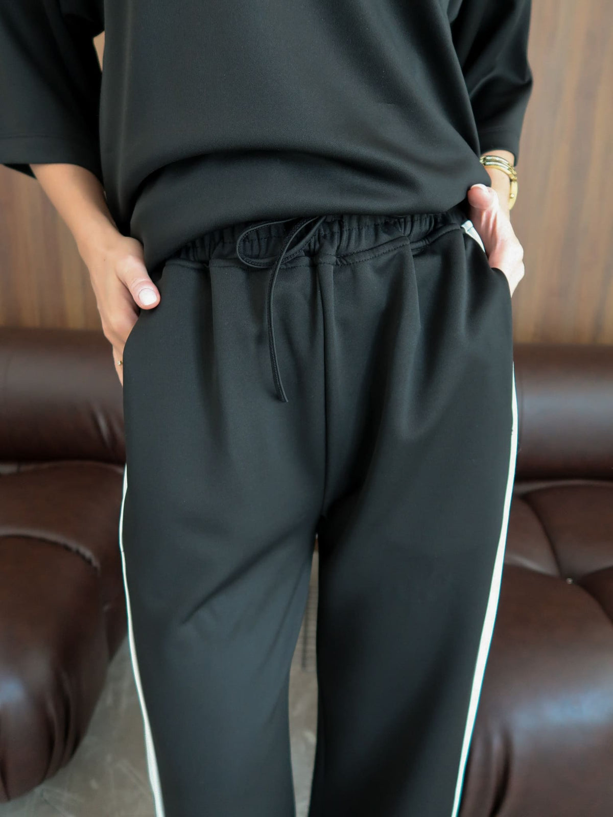 Enid Black Contrast Soft Sweat Shirt