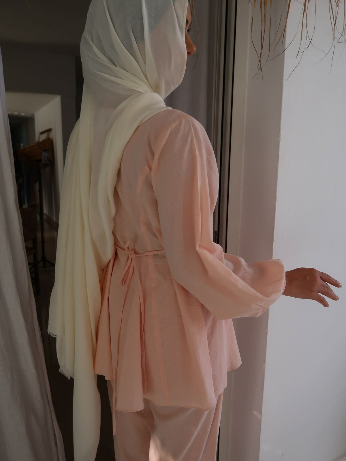 Zimmy Pink Bowknots Texture Shirt